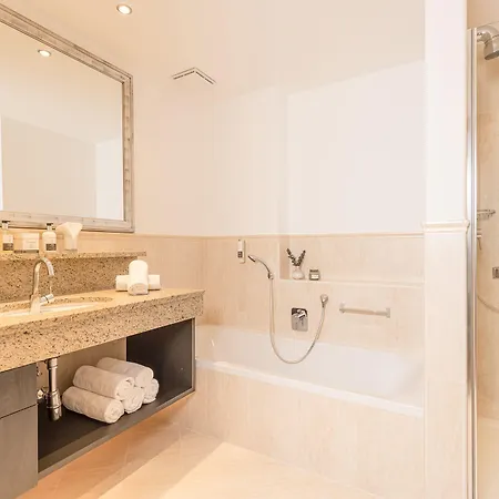 Отель Der Boeglerhof - Pure Nature 5*