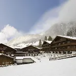Der Boeglerhof - Pure Nature Отель 5*